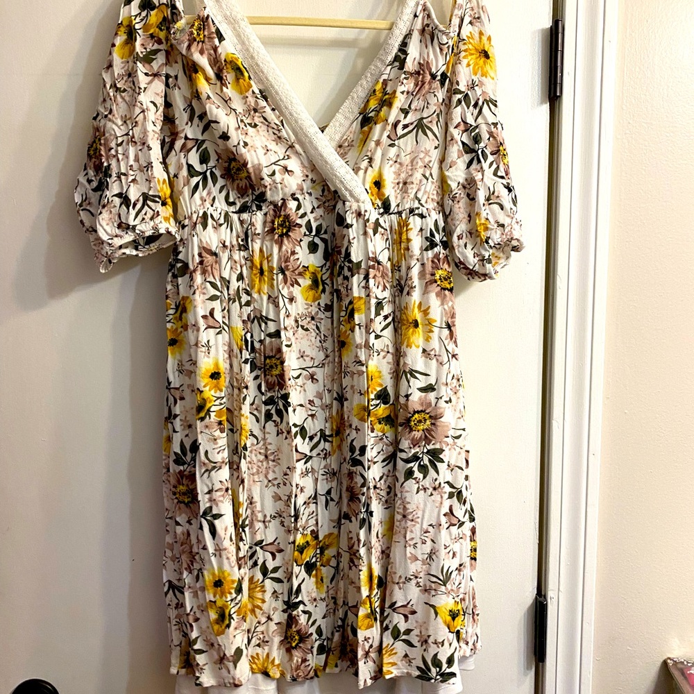 Torrid cold shoulder dress - *LIKE NEW*